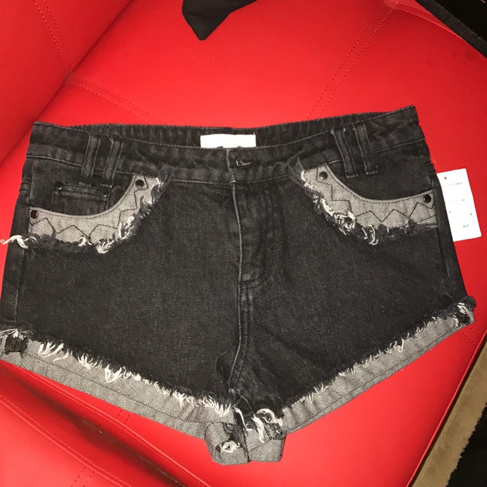 Black Detailed Shorts by Sea Gypsies Size M - NWT